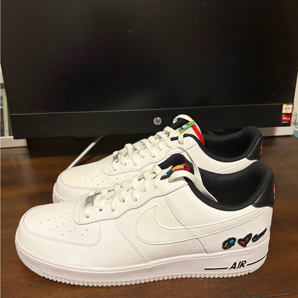 Nike Air Force 1 '07 LV8 3 'Peace Love Nike'  Mens Size 13 Shoes